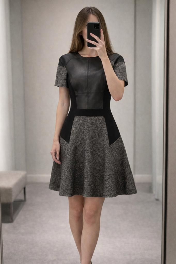 Stijlvolle jurk met leerlook en tweed details, Kleding | Dames, Jurken, Zwart, Ophalen of Verzenden, Zo goed als nieuw, Maat 36 (S)