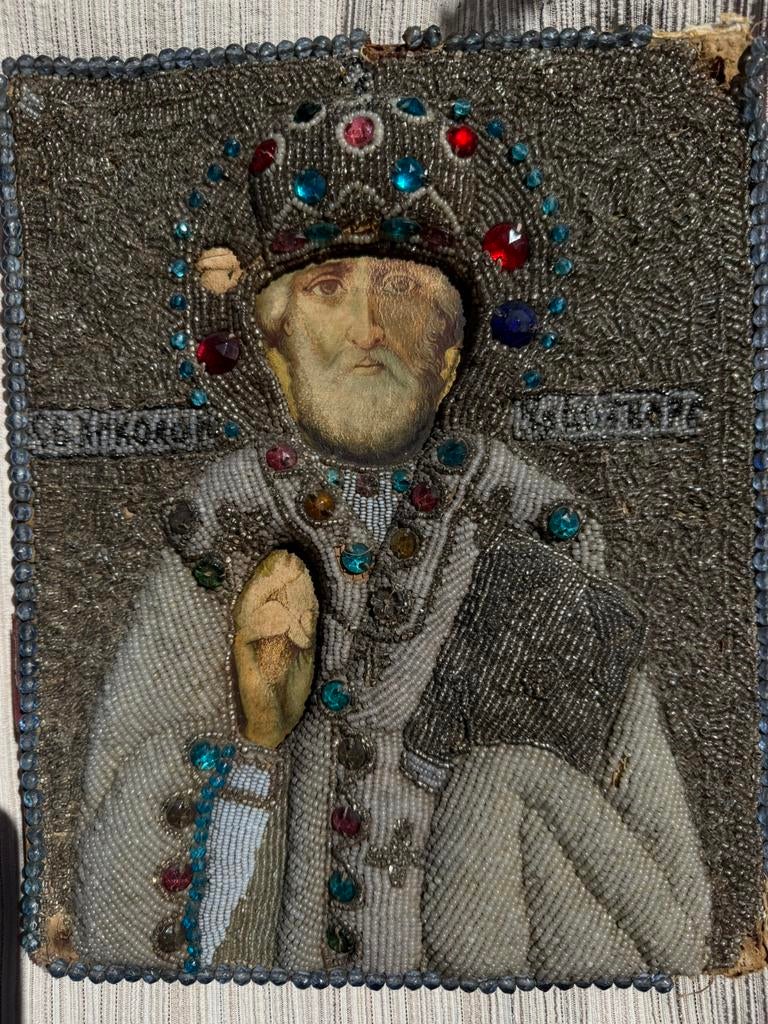 Antieke Russische icoon van Sint Nicolaas, met kralen, Ophalen