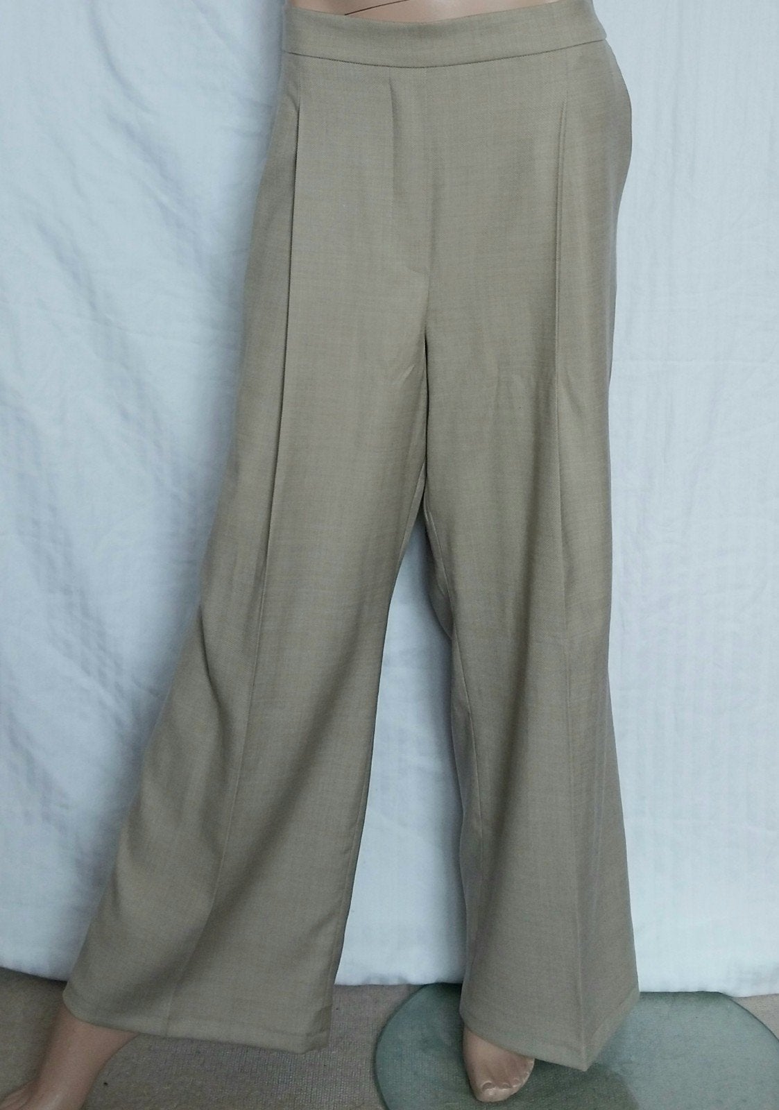 ESCADA UITLOPENDE Broek,  Maat 44, Beige, Maat 42/44 (L), Ophalen of Verzenden, Zo goed als nieuw