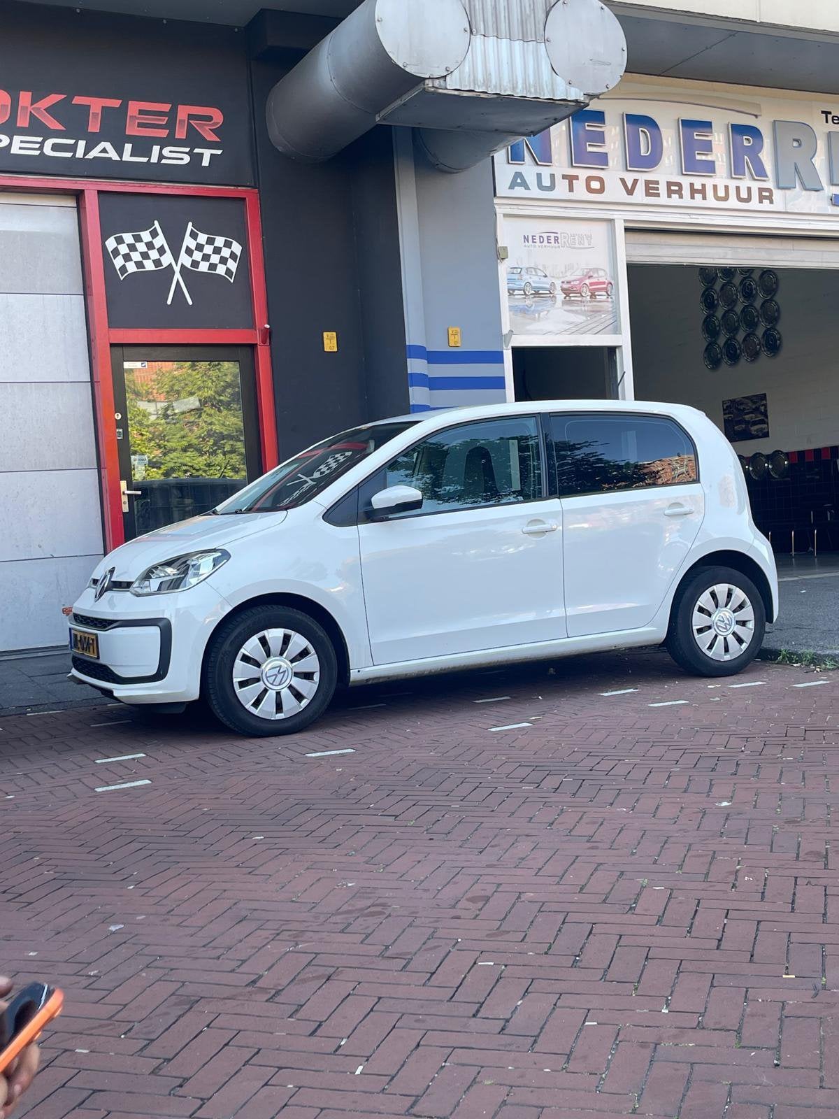 Vw up €350,-/week km vrij! Borg €300