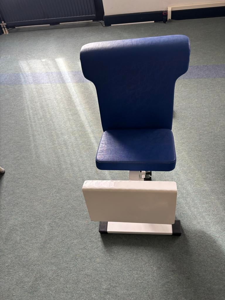 Verstelbare fitnessbanken Dr. Wolff blauw-wit (per stuk/4), Sport en Fitness, Ophalen, Gebruikt, Armen, Fitnessbank