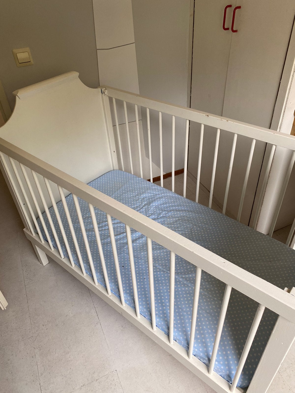 Baby ledikantje, Ophalen, Zo goed als nieuw, Minder dan 140 cm, Matras