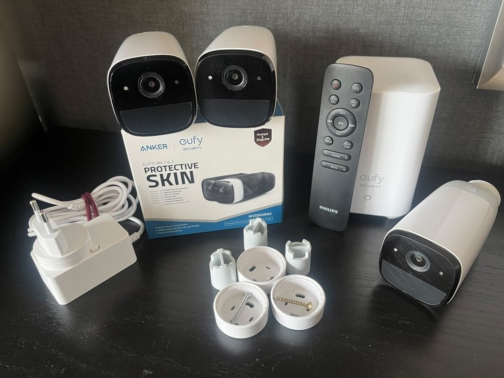 Set: 3x Eufy 2 Pro Security Camera’s incl 2 Protective Skin, Ophalen, Zo goed als nieuw, Buitencamera