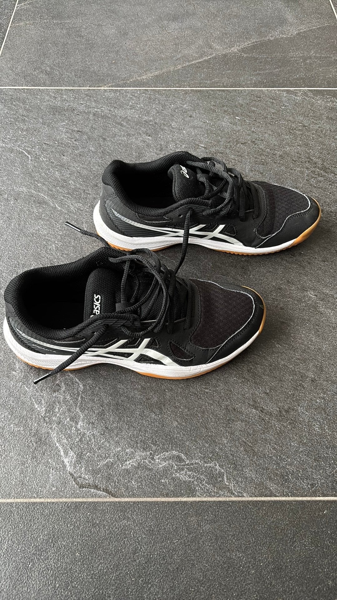 Asics Upcourt 6 maat 39, Ophalen of Verzenden, Gebruikt, Overige typen, Asics