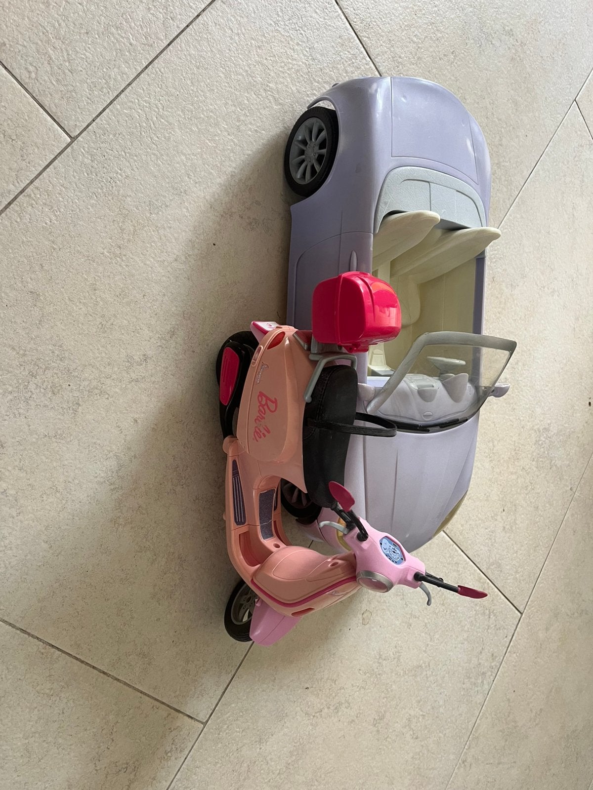 Barbie auto en scooter, Kinderen en Baby's, Ophalen, Zo goed als nieuw, Barbie