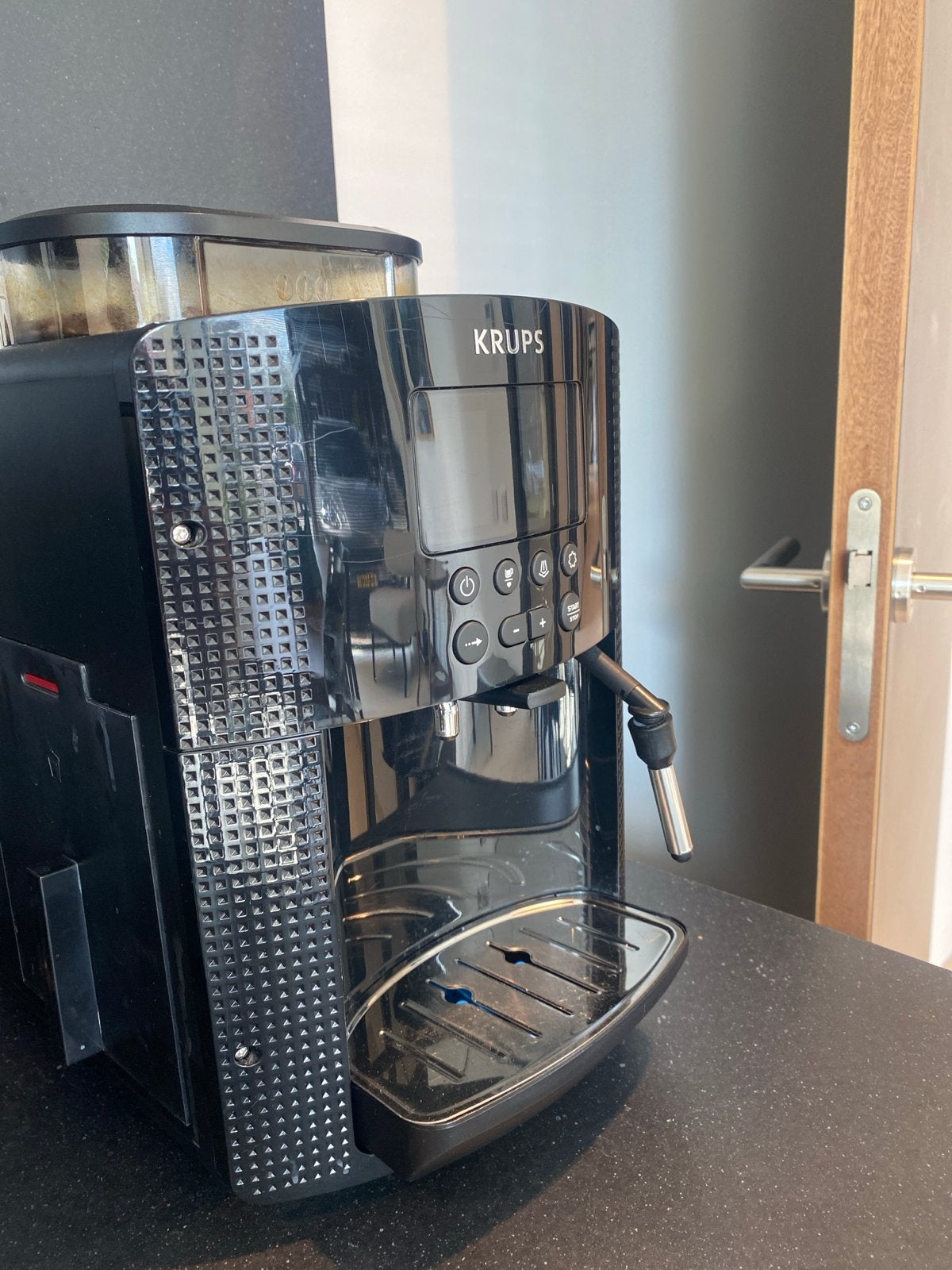 Krups Koffiemachine, Ophalen, Afneembaar waterreservoir, Gebruikt, Koffiemachine