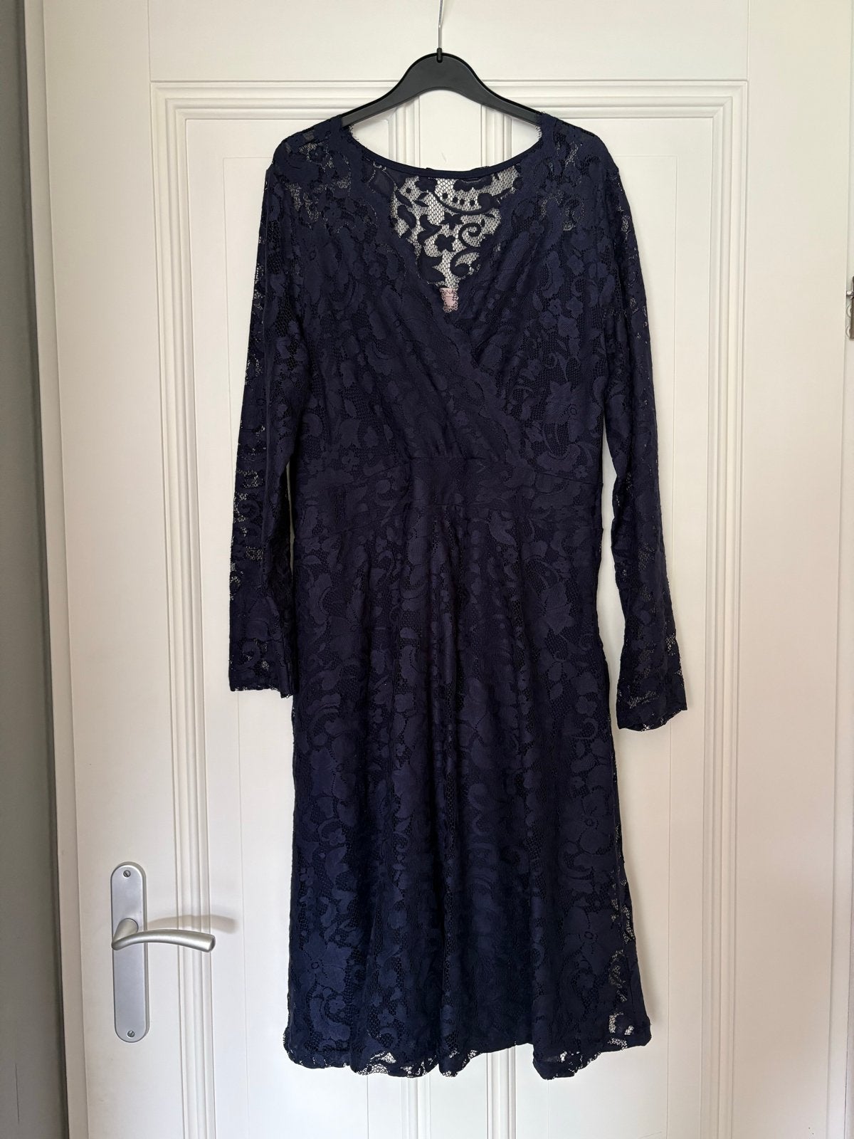 Anna Field donkerblauwe kanten jurk maat 44, Kleding | Dames, Jurken, Blauw, Maat 42/44 (L), Ophalen of Verzenden, Zo goed als nieuw