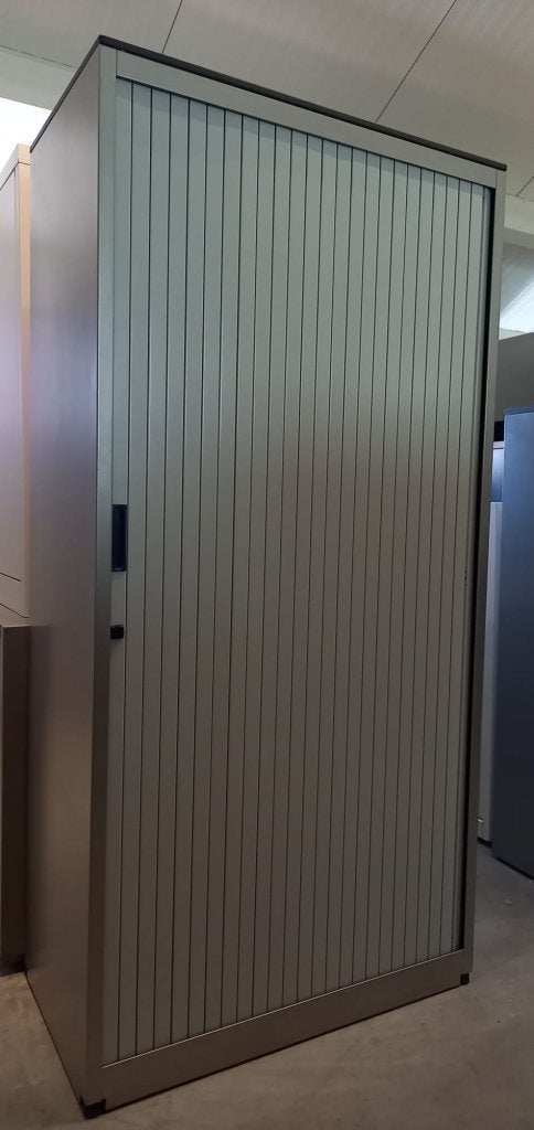 Smalle roldeur kast  archiefkast., Niet ingevuld, Gebruikt, Niet ingevuld, Niet ingevuld