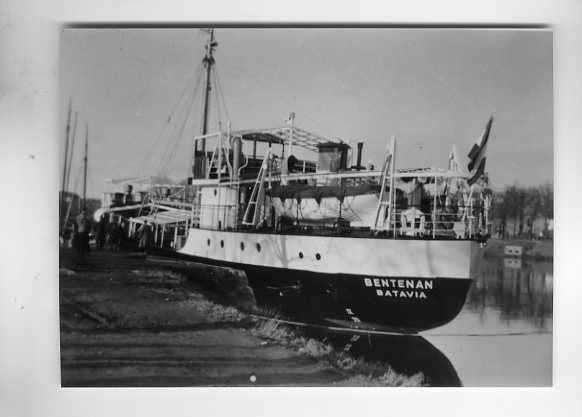 scheepvaart-foto-bentenan-batavia-groningen geb-ned indie., Ophalen of Verzenden, Zo goed als nieuw, Motorboot, Boek of Tijdschrift