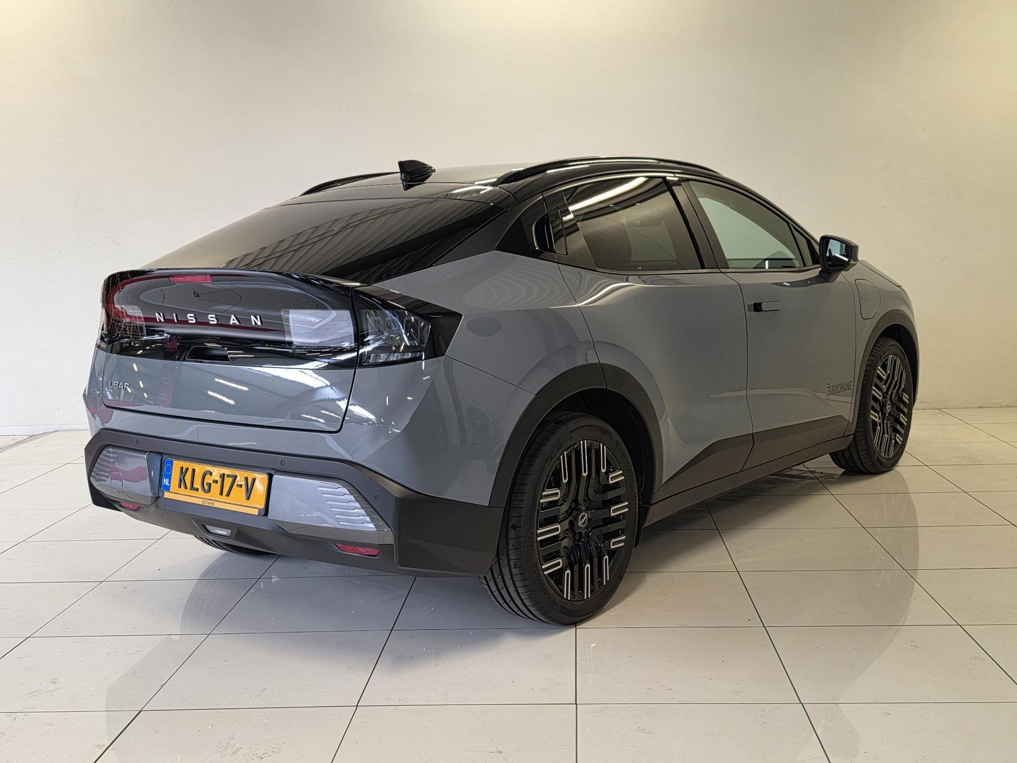 Nissan LEAF Evolve 52 kWh | DEMO | BOSE | Panoramadak | 360, Met garantie (alle), 177 pk, Zilver of Grijs, 52 kWh