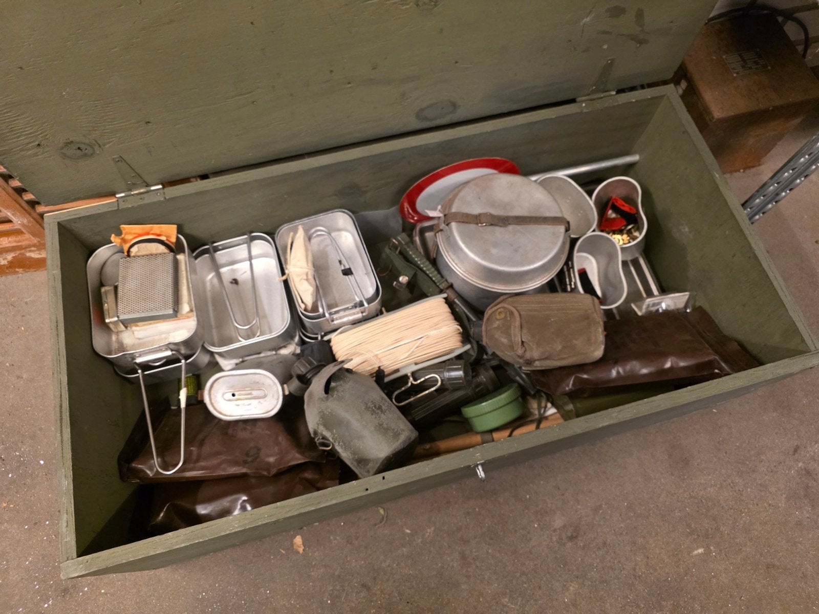 Diverse leger spullen - Militaria collectie, Ophalen