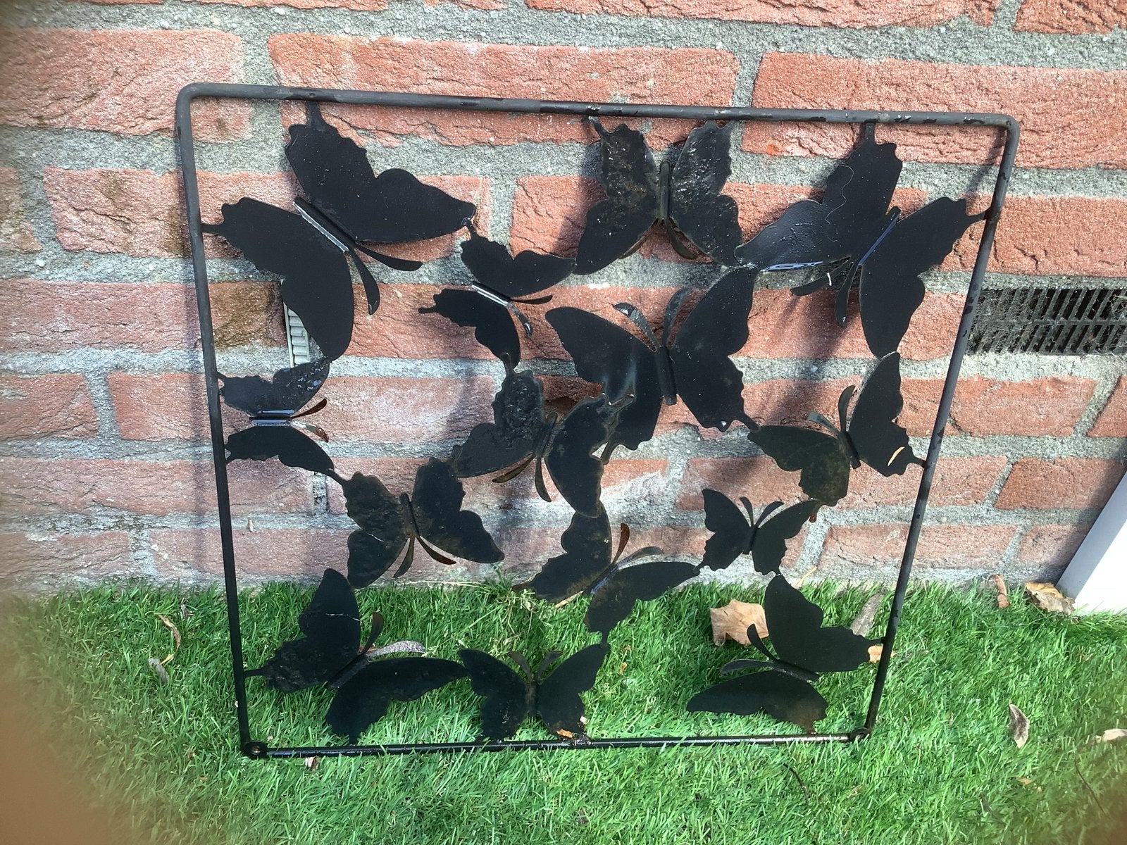 2 Decoratieve metalen wandpanelen met vlinders, Metaal, Gebruikt, Zwart, Decoratieobject