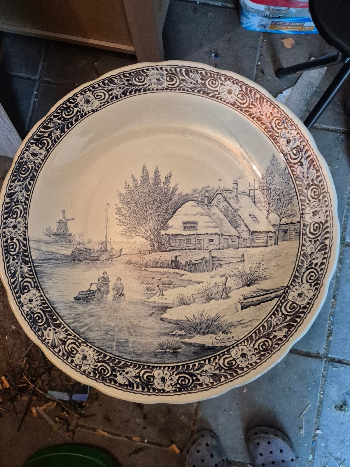 Grote Delfts Boch schaal met winterlandschap, Ophalen of Verzenden