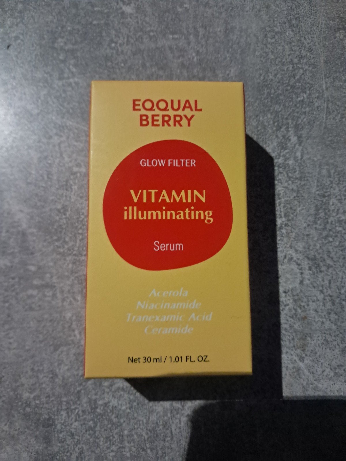 korean skincare EQQUALBERRY VITAMIN illuminating Serum 30ml, Ophalen of Verzenden, Nieuw, Gehele gezicht, Verzorging