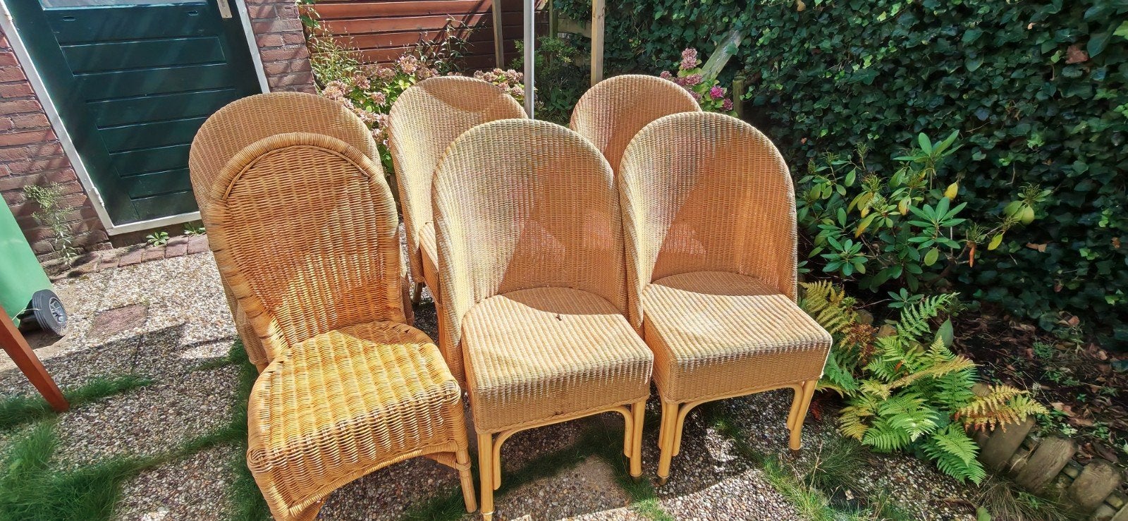 Rieten tuinstoelen, Ophalen, Rotan