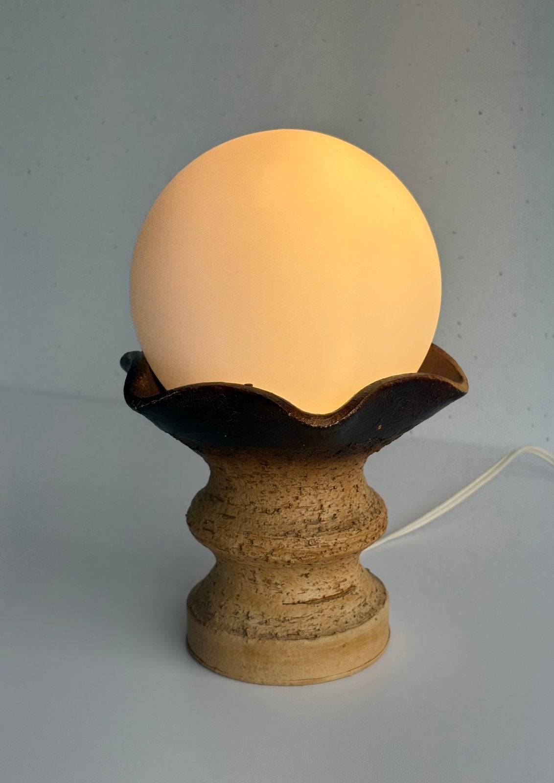 Vintage Brutalist keramiek bollamp stijl Doria Leuchten, Natuurlijk materiaal, Vintage, Meerkleurig, Zo goed als nieuw