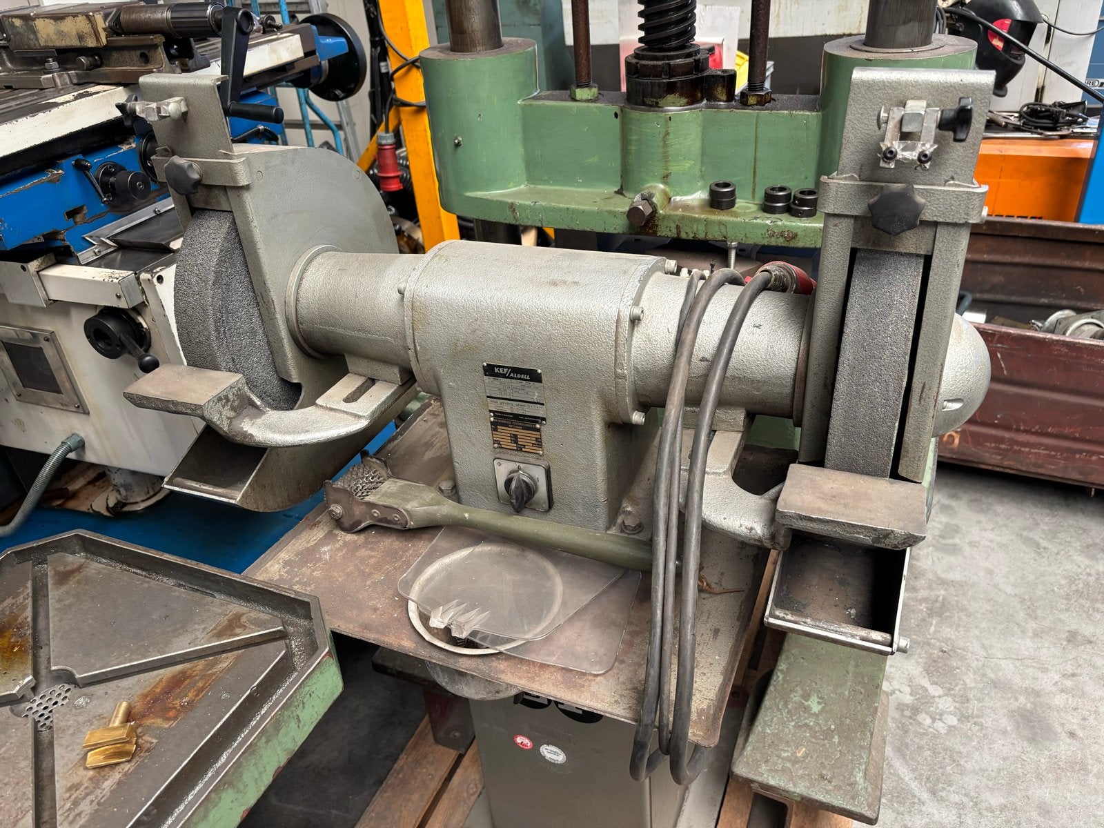 Industriële slijpmachine KEF/ALDELL PSD 10, Ophalen