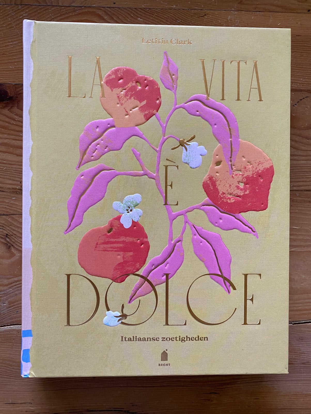 La vita è dolce - Letitia Clark - Nederlandstalig, Ophalen of Verzenden, Zo goed als nieuw, Italië