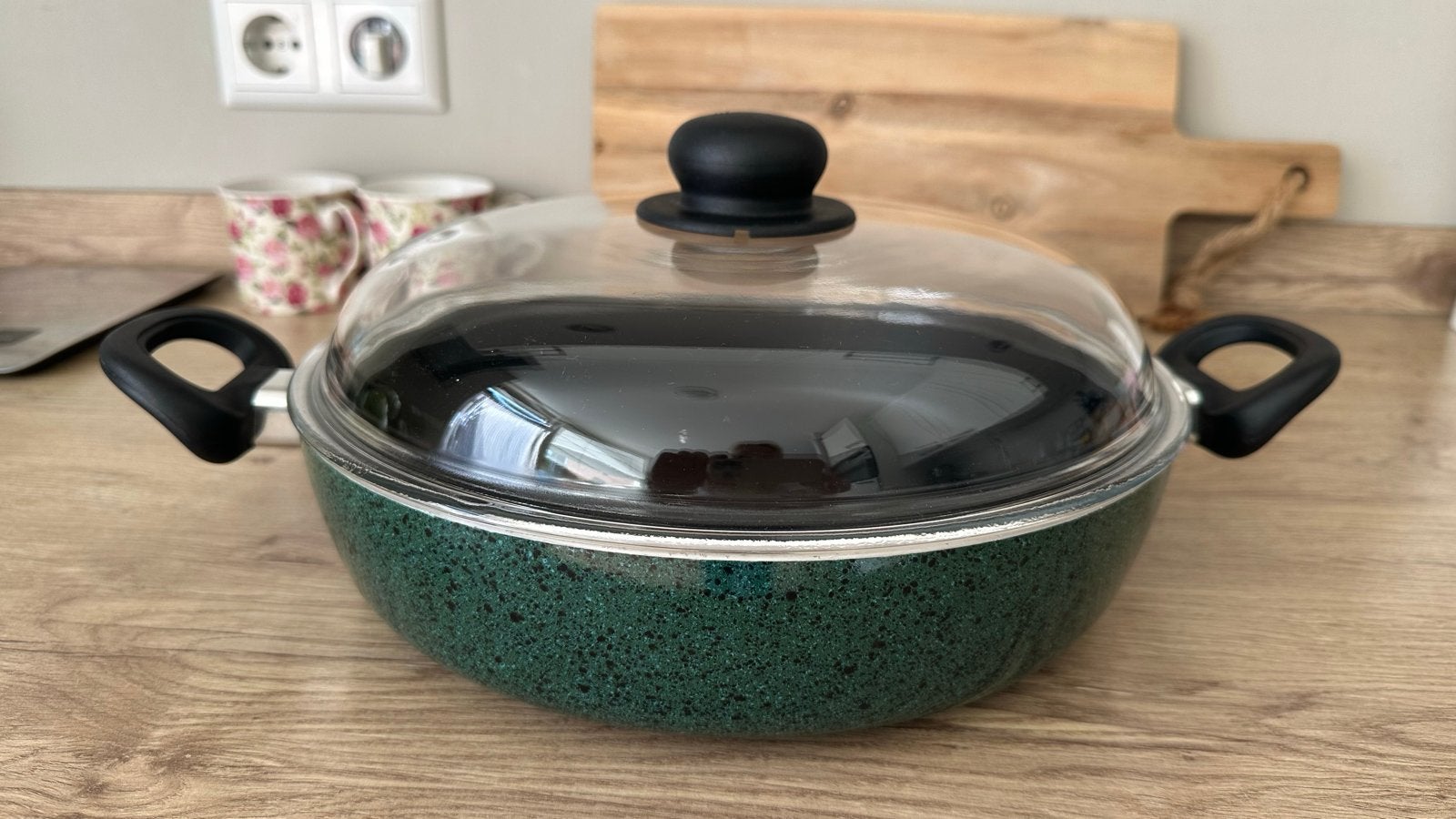 Braadpan, hapjespan, met deksel.- Zo goed als nieuw, Braadpan, Met deksel, Aluminium, Ophalen of Verzenden