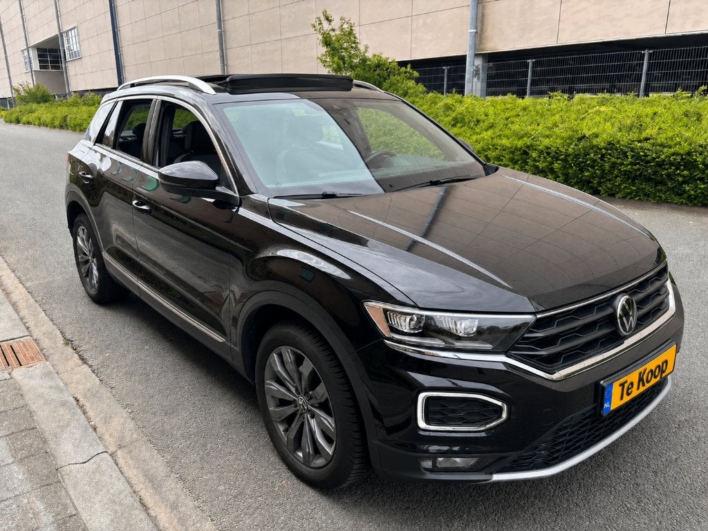 Volkswagen T-Roc | 2022 | 1.5 TSI Sport | Automaat | Panodak, 1498 cc, 4 cilinders, 150 pk, Leder en Stof