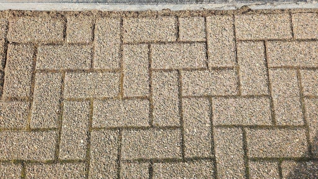 GRATIS!! Betonklinker BKK / BSS straatsteen oprit steen 35m2, Tuin en Terras, Ophalen, Gebruikt, Klinkers, 10 m² of meer