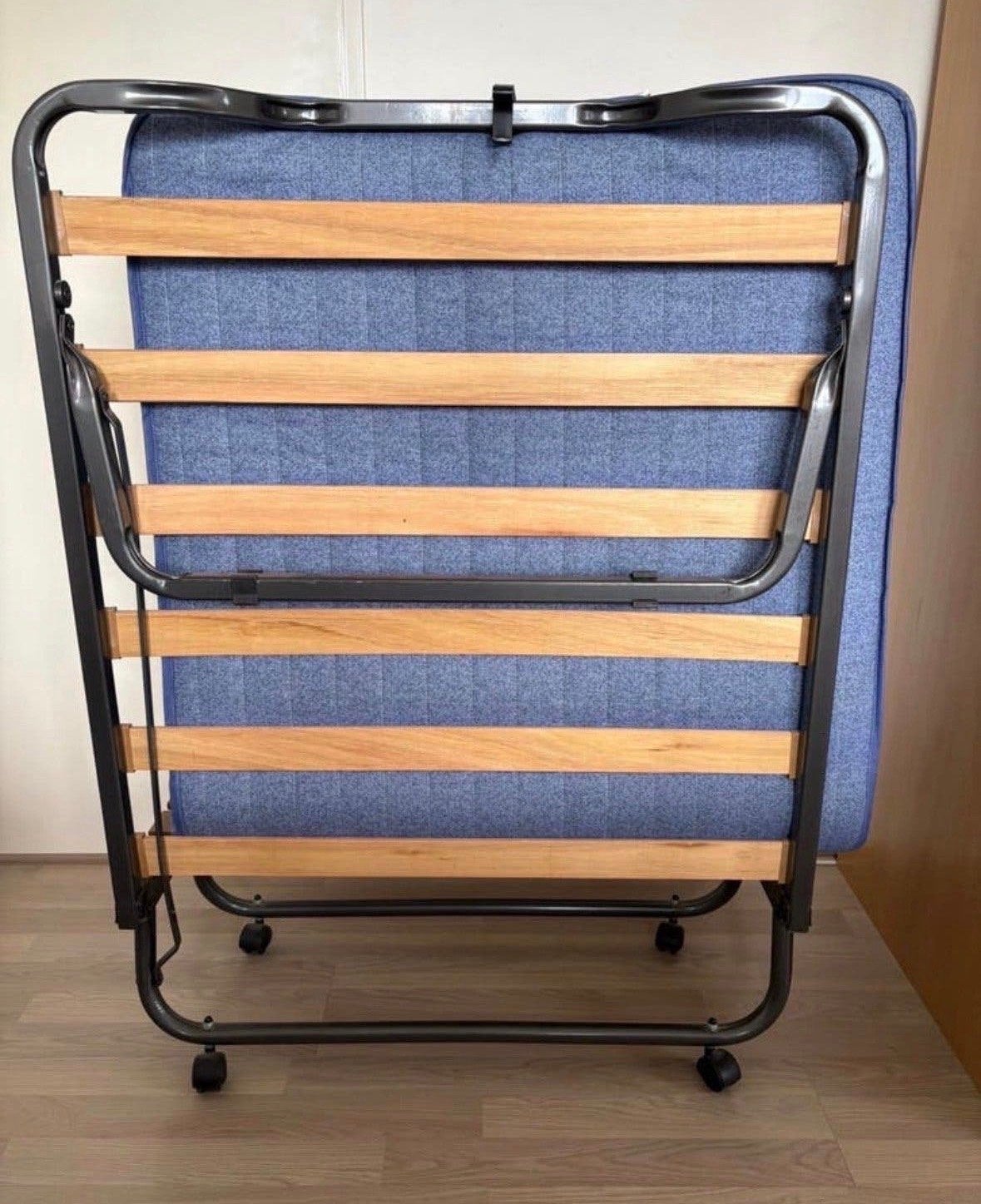Z.g.a.n. opvouwbaar logeerbed met matras 200x80 cm, Ophalen, Eenpersoons, Blauw, Zo goed als nieuw