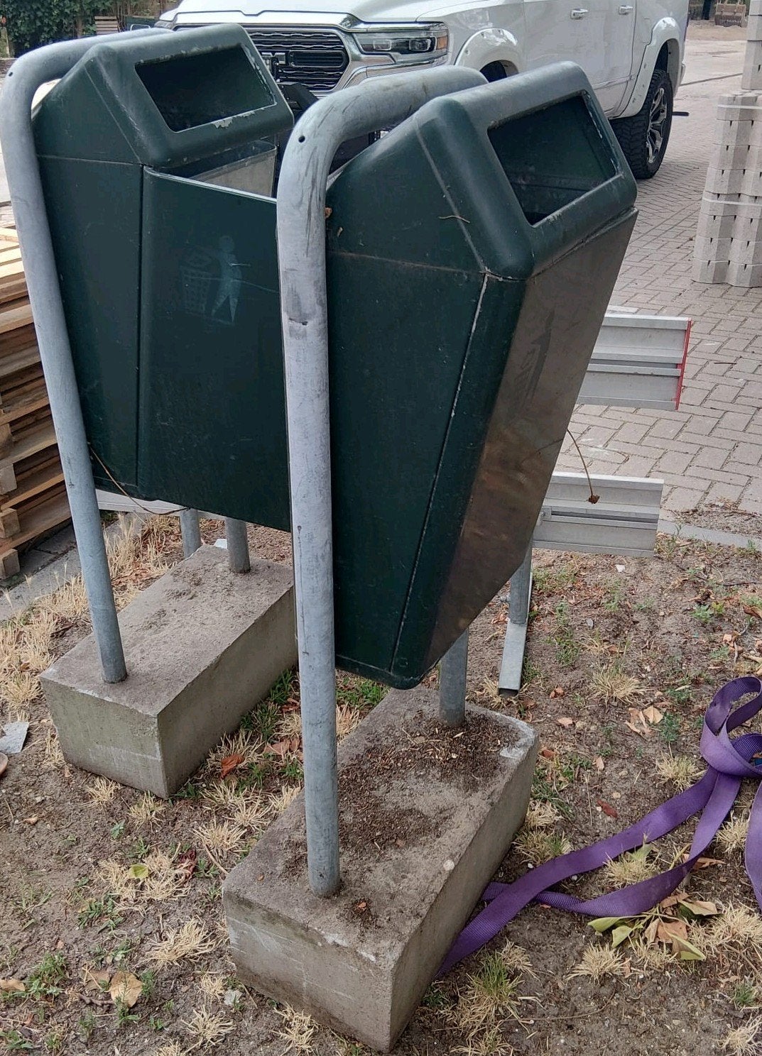 2 stalen afvalbakken voor buiten, openbare afvalbakken groen, Ophalen, Gebruikt