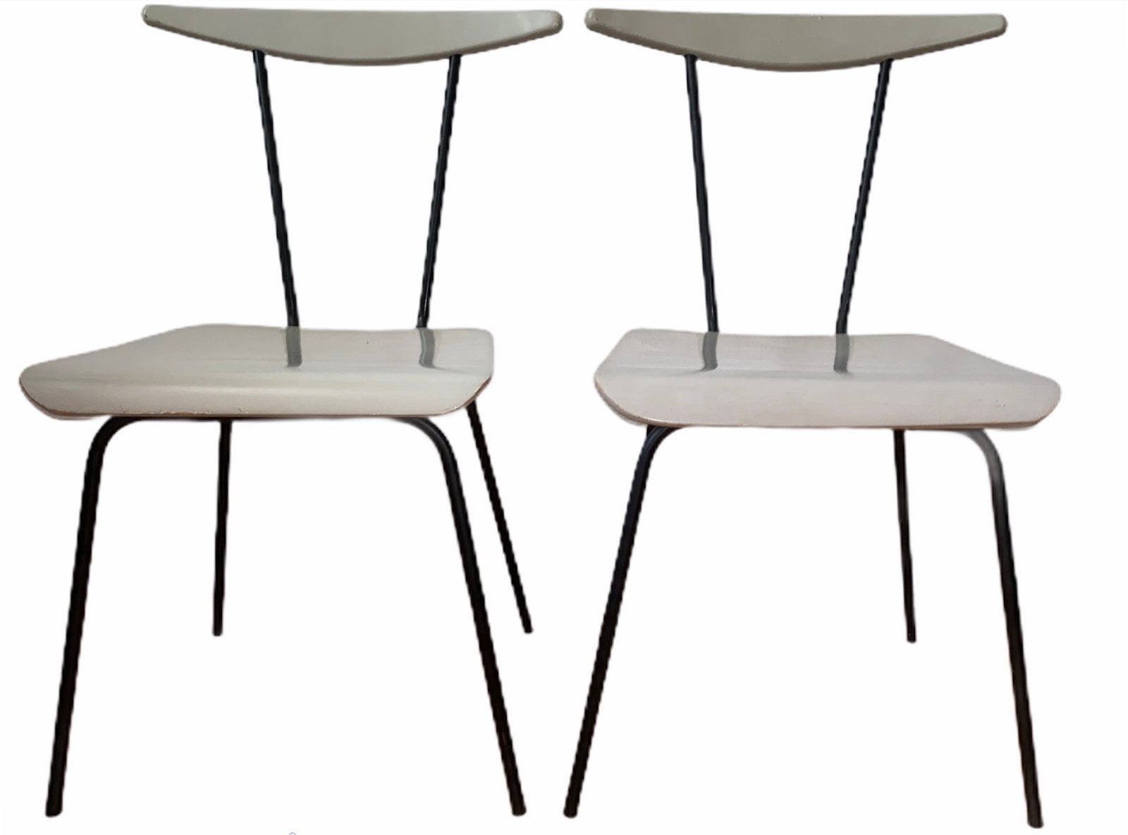 Twee design stoelen voor kleding: Wim Rietveld klassieker, Huis en Inrichting, Stoelen, Ophalen, Gebruikt, Hout, Eén