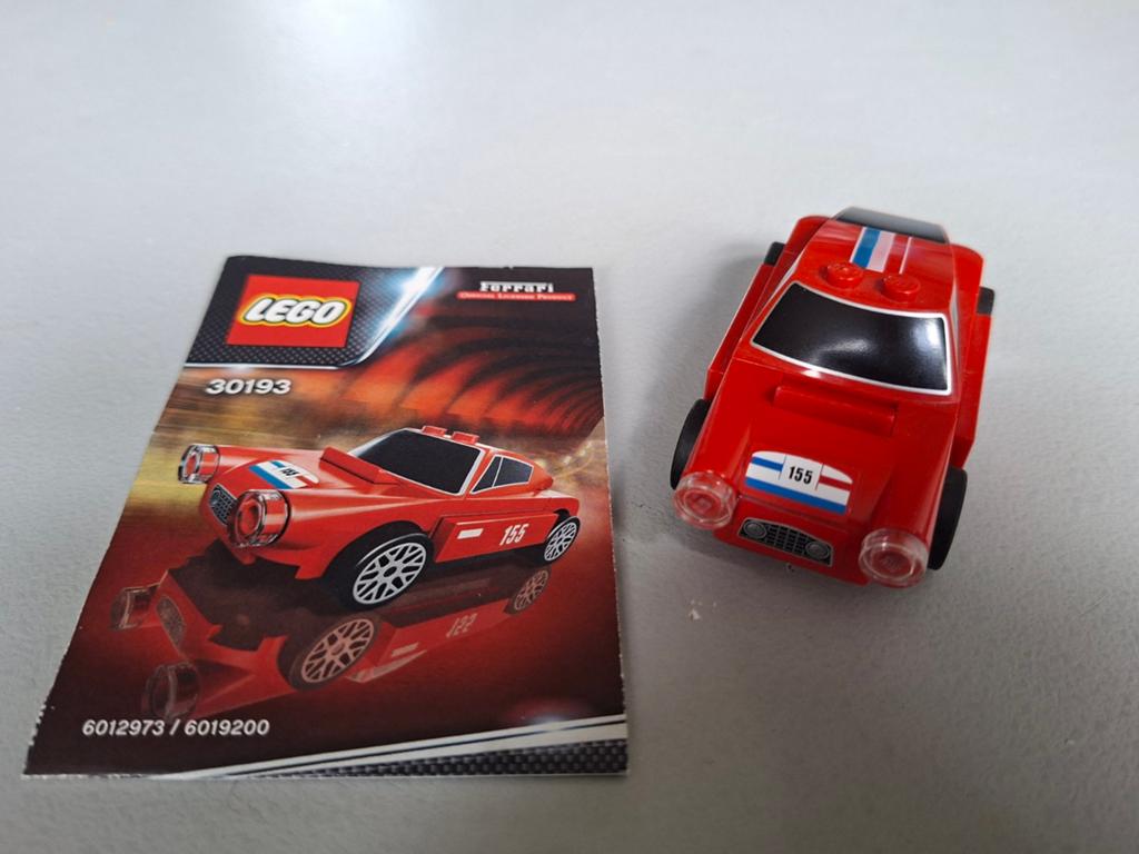 Lego Ferrari 30193 Raceauto met instructieboekje, Ophalen of Verzenden, Zo goed als nieuw