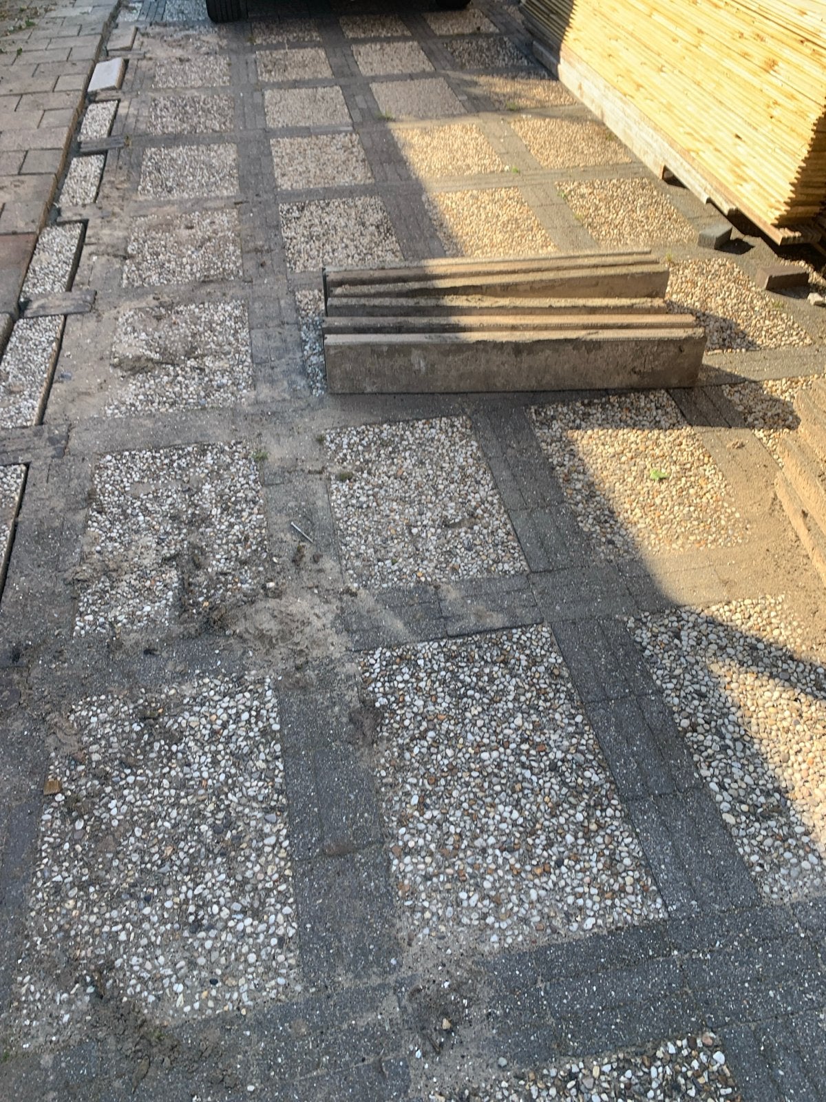 60x40 tegels grijs en grind, Tuin en Terras, Ophalen, Gebruikt, 10 m² of meer, Beton