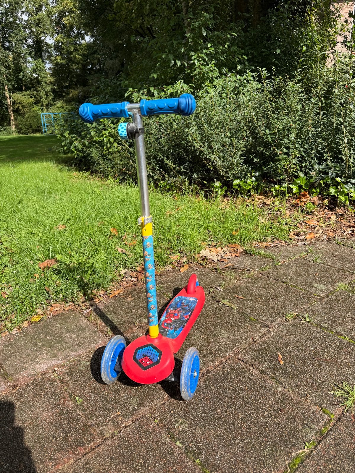 Spider-Man step voor kinderen, Fietsen en Brommers, Ophalen, Gebruikt, Gewone step