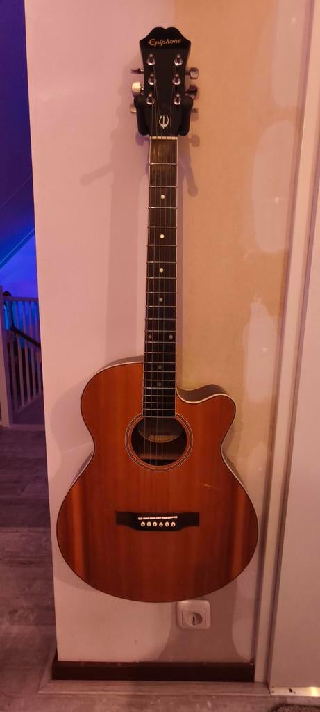 Semi Akoestische gitaar Epiphone, Muziek en Instrumenten, Ophalen of Verzenden, Zo goed als nieuw, Western- of Steelstringgitaar