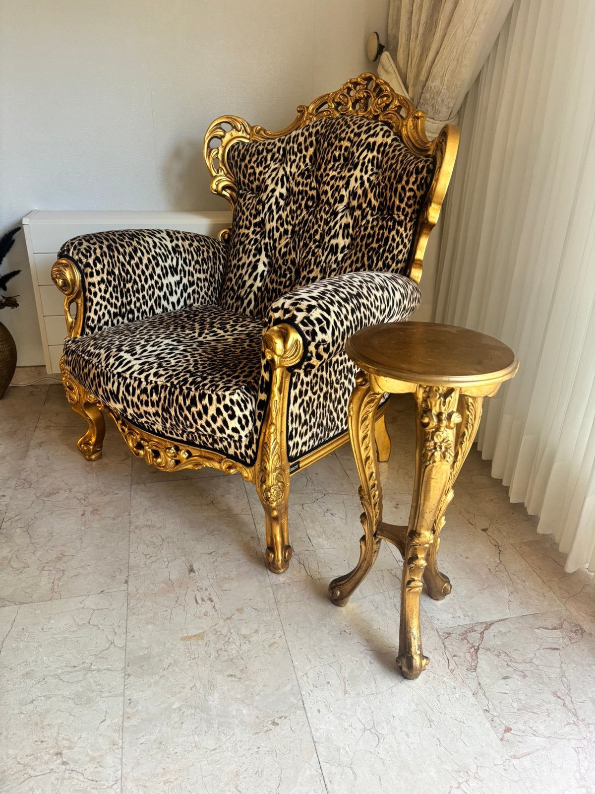 Vintae panter Fauteuil met tafeltje, Ophalen, Zo goed als nieuw, 75 tot 100 cm, 50 tot 75 cm