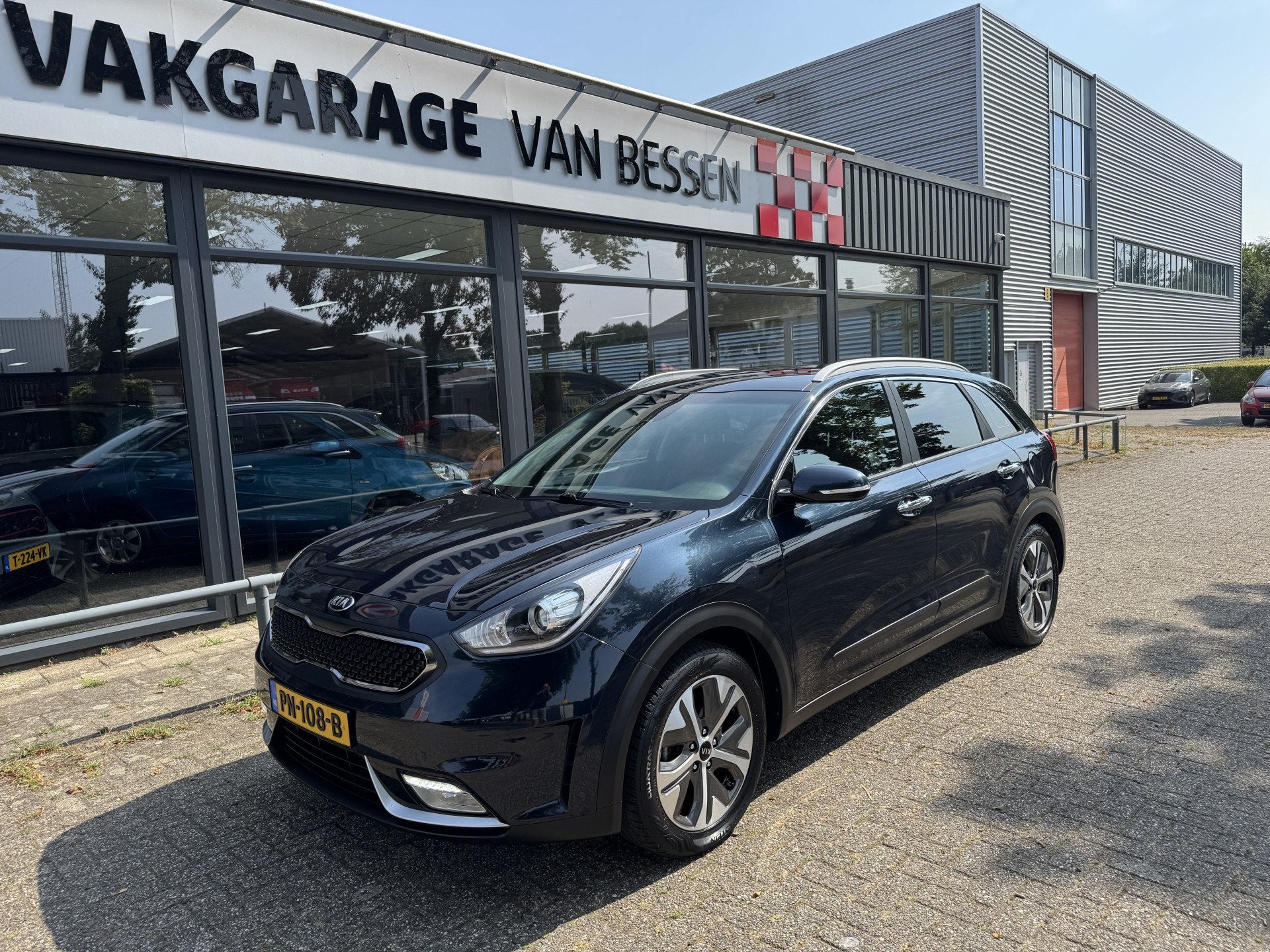 Kia Niro 1.6 GDi Hybrid DynamicLine AUTOMAAT-CLIMA-CAMERA-TR, Gebruikt, Euro 6, Blauw, Origineel Nederlands