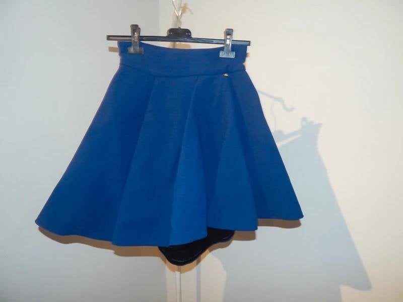 Elisabetta Franchi wijd uitlopende rok vorstelijk blauw IT40