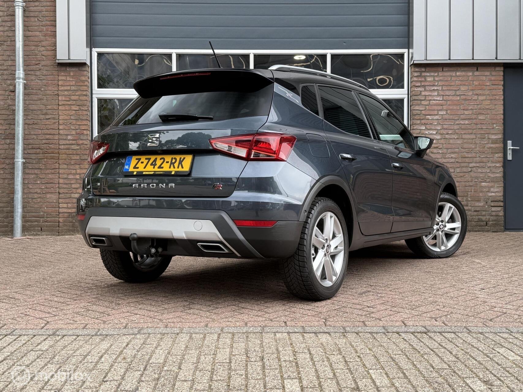 Seat Arona 1.0 TSI FR Navi Carplay Camera Automaat LED ACC K, Auto's, Stof, 1112 kg, 116 pk, 49 €/maand