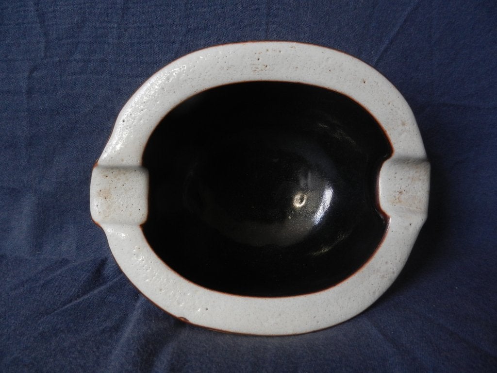 Ovale Ravelli asbak met wit en zwart glazuur hxb 5,2 x 14,2, Ophalen of Verzenden