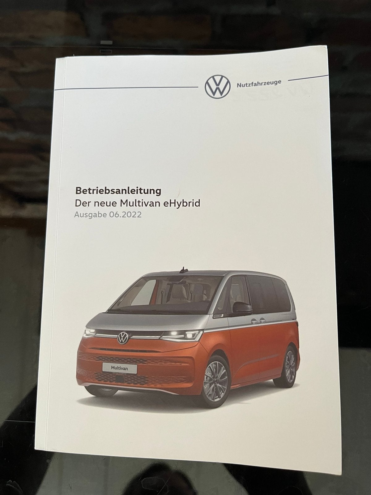 Gebruikshandleiding VW Multivan eHybrid (uitgave 06.2022), Ophalen of Verzenden