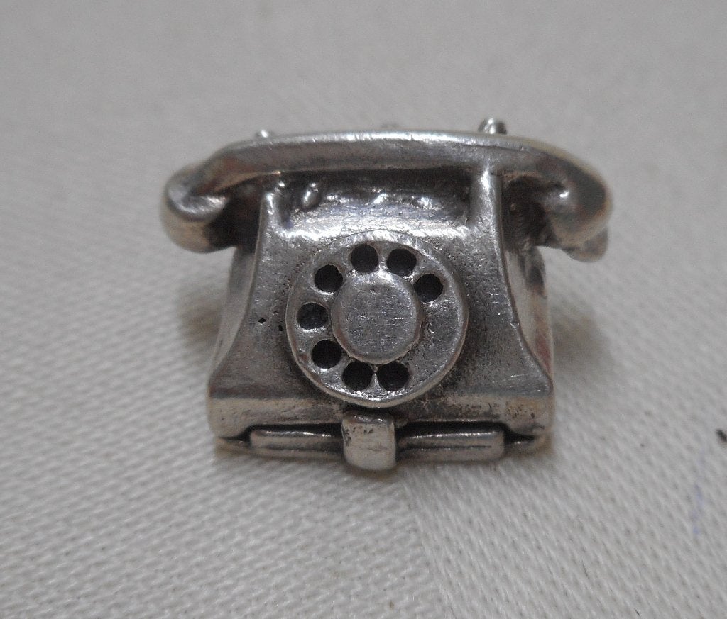 Zilveren vintage bedel telefoon kan open nr.1267