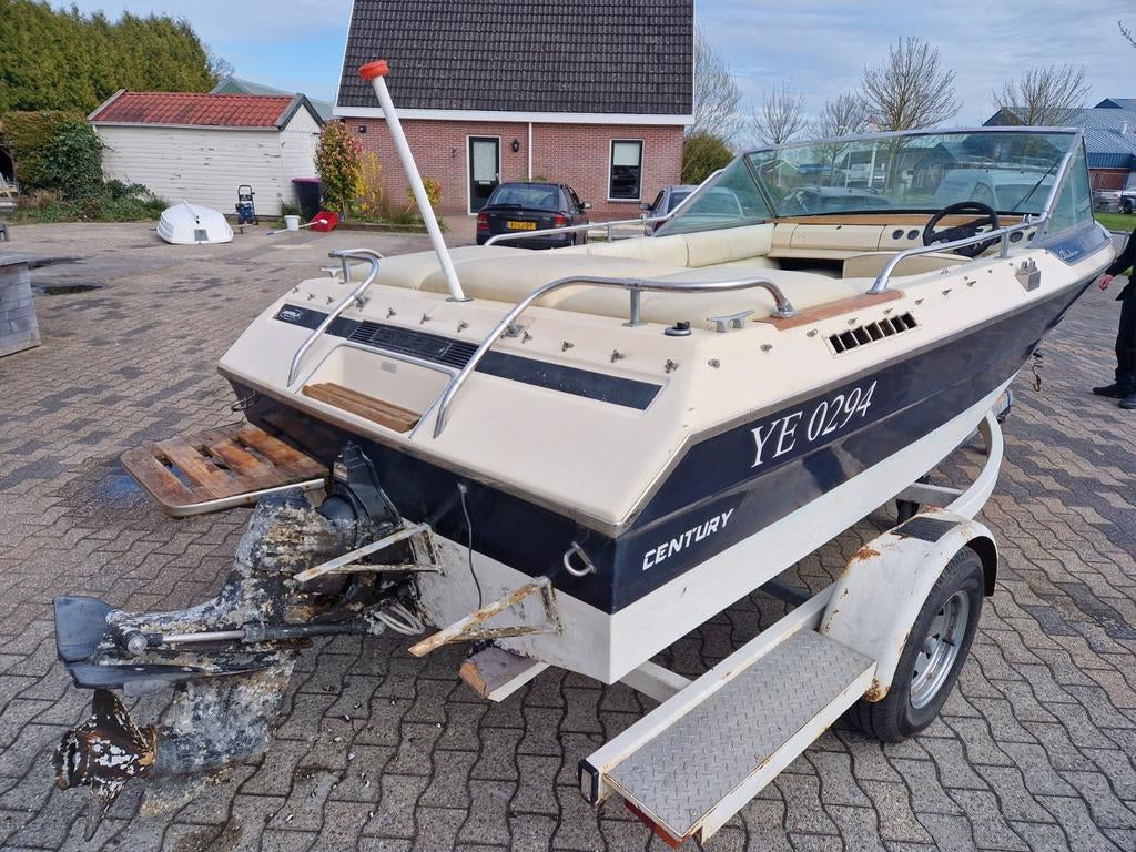Century Arabian 1979 met 165 pk Mercruiser, Watersport en Boten, Ophalen, Gebruikt, Binnenboordmotor, USA