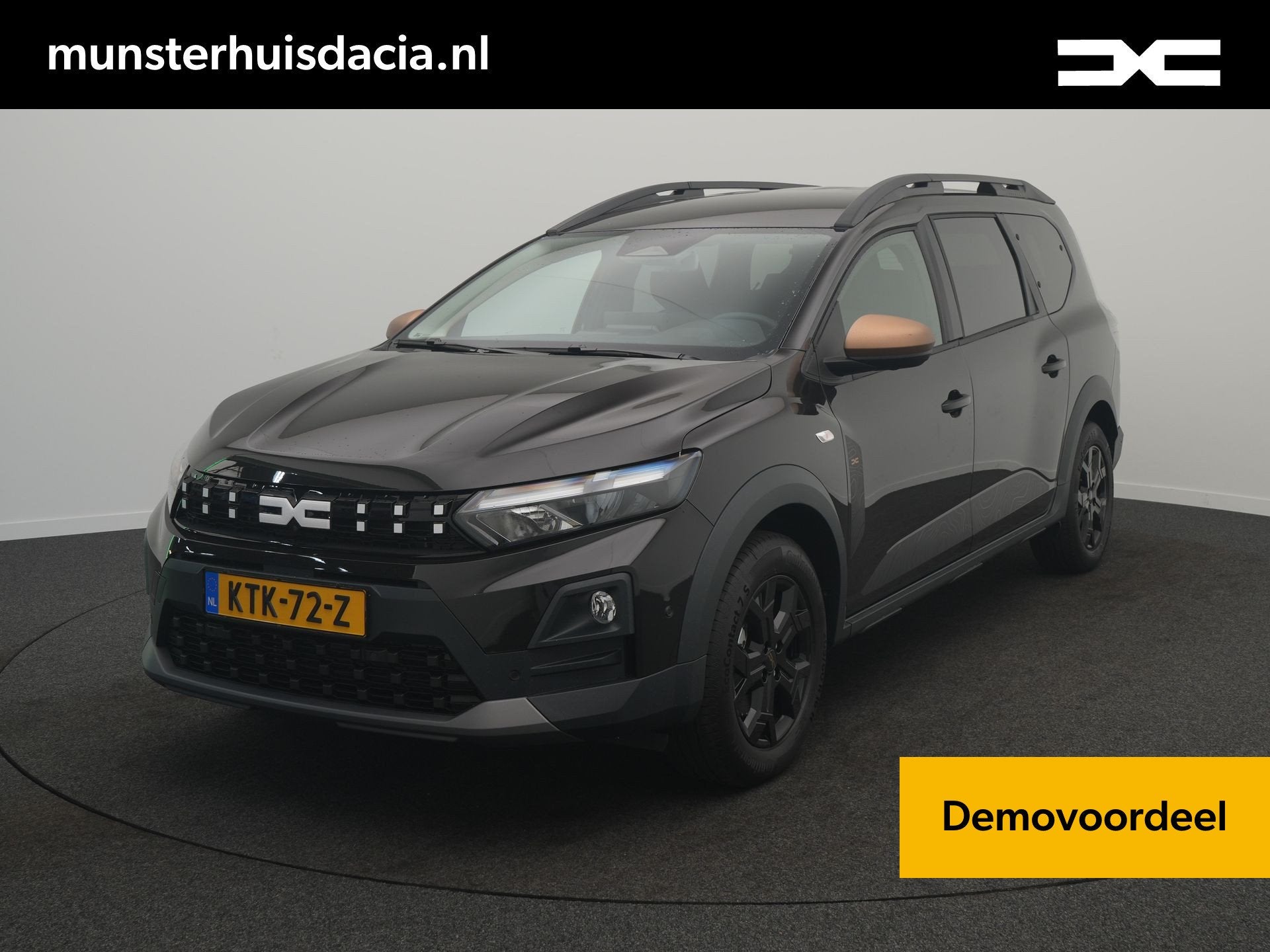 Dacia Jogger 1.8 hybrid 155 limited edition 7p. - Demo -, Auto's, 7 stoelen, Zwart, Bedrijf, Hybride Elektrisch/Benzine
