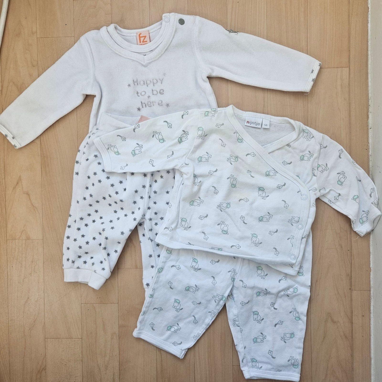 2x Baby pyjama maat 56 o.a nijntje, Kinderen en Baby's, Ophalen of Verzenden, Nijntje, Jongetje of Meisje, Nacht- of Onderkleding