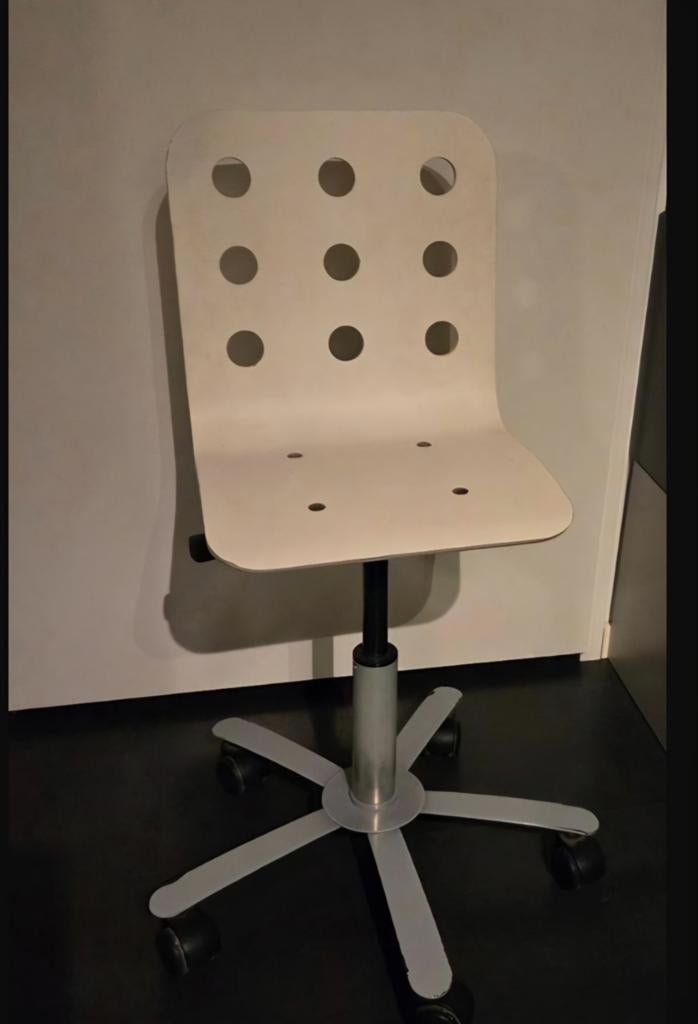 Witte ikea buro stoel met wielen, in hoogte verstelbaar, Ophalen, Gebruikt, Wit