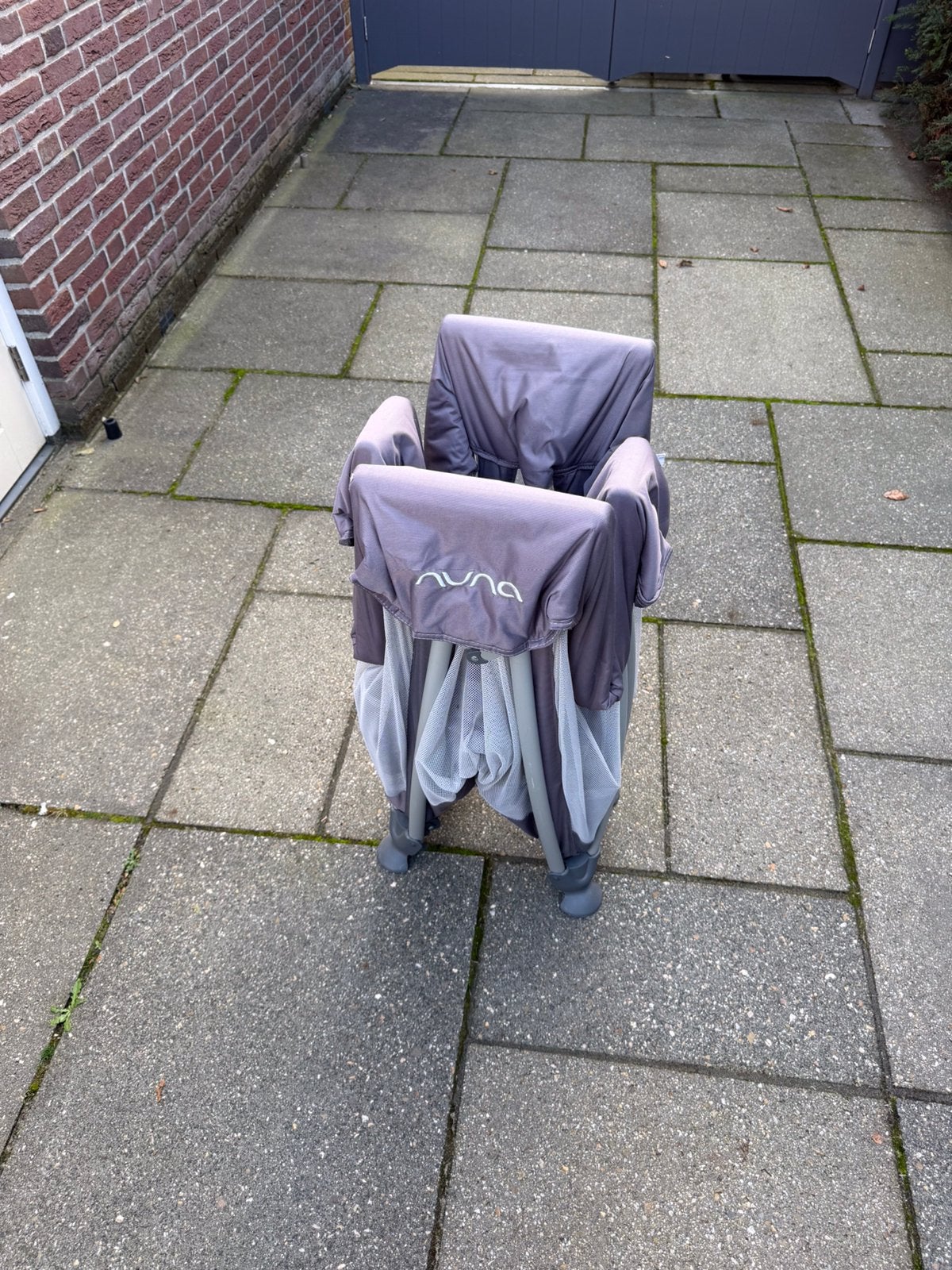 Nuna Sena mini campingbedje, Ophalen, Zo goed als nieuw, Reisbedje