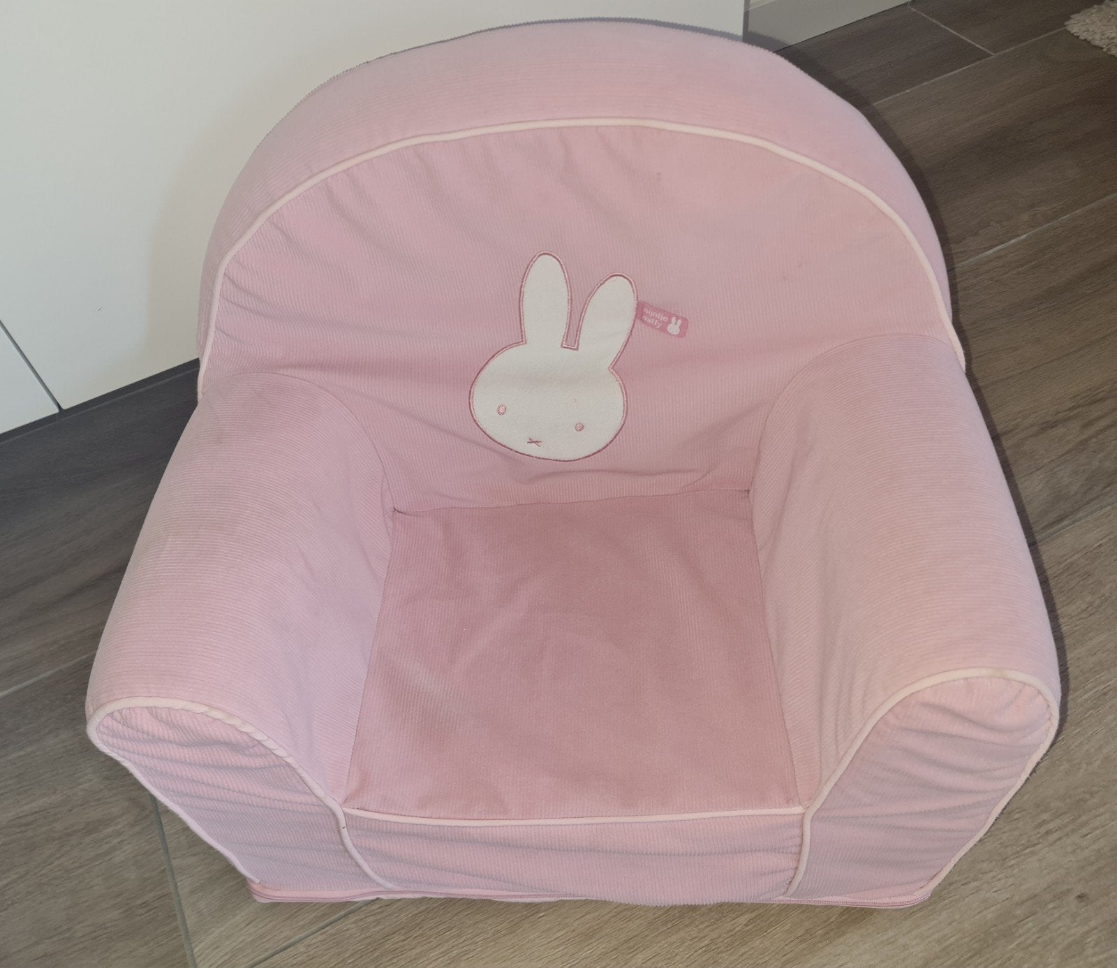 Roze Nijntje kinderstoel met afneembare hoes, Ophalen, Gebruikt, Stoel