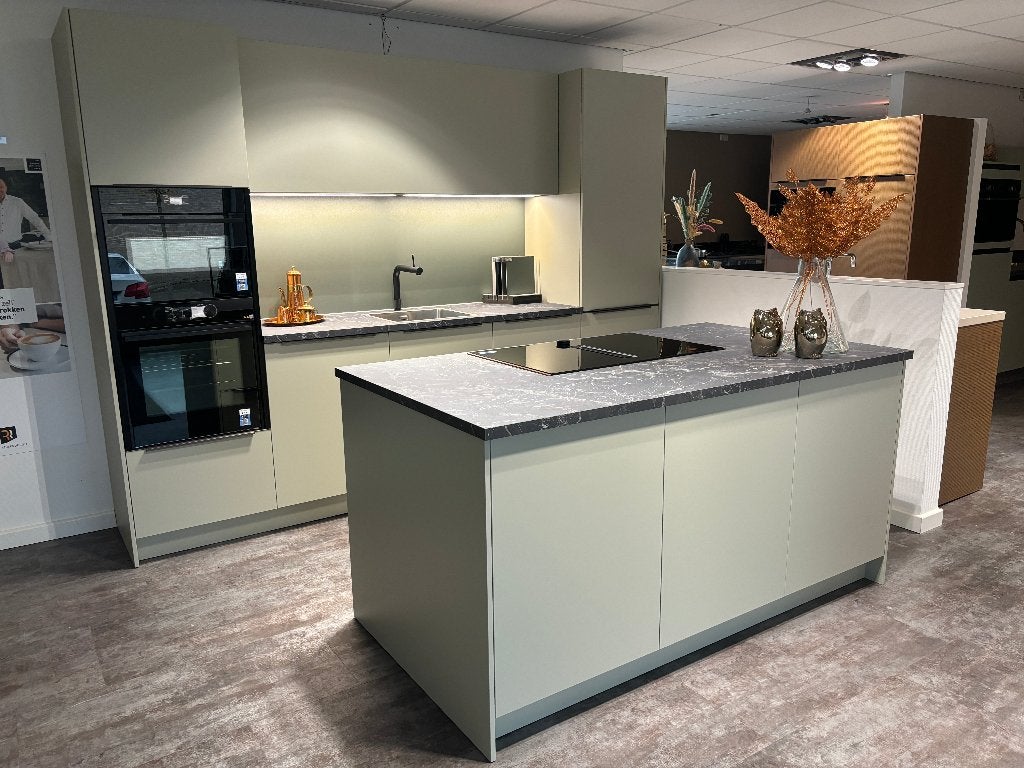 Showroomkeuken Selectiv Top Jade Pastel met Neff apparatuur, Ophalen, Nieuw, Dubbelwandige keuken, Kunststof