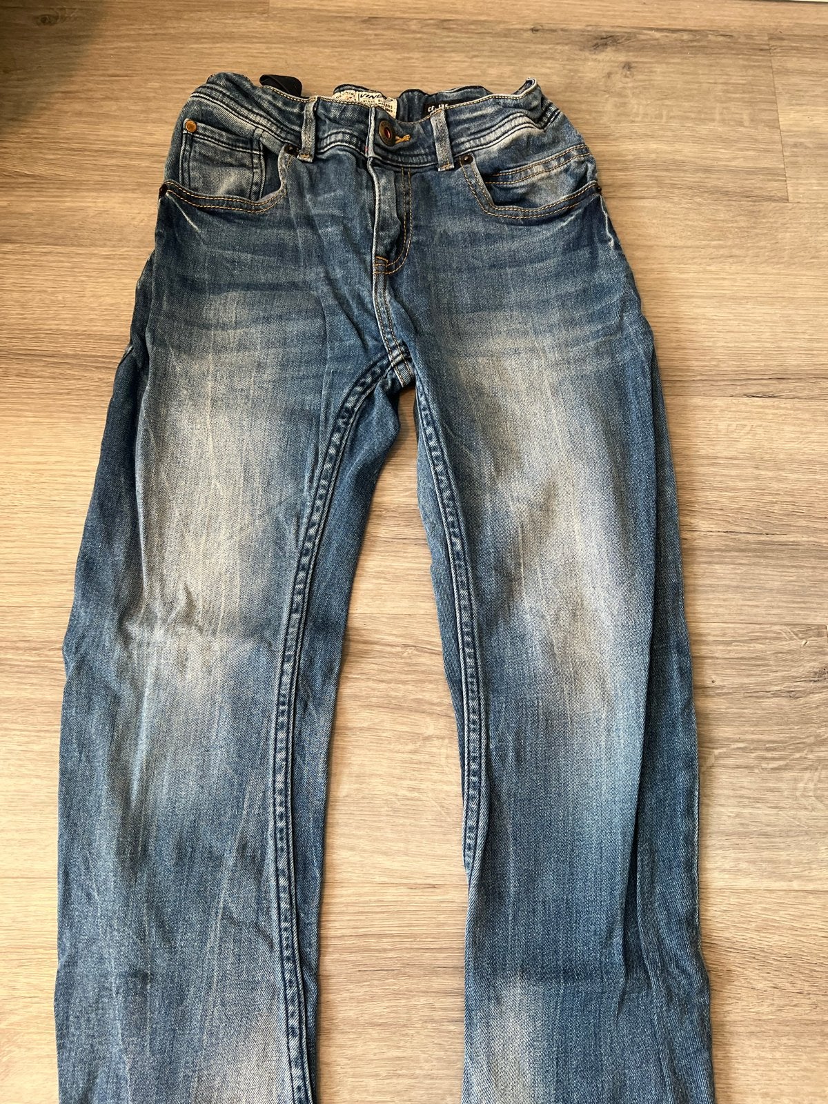 Vingino Jongens Jeans Maat 8 - Zo goed als nieuw, Ophalen of Verzenden, Zo goed als nieuw