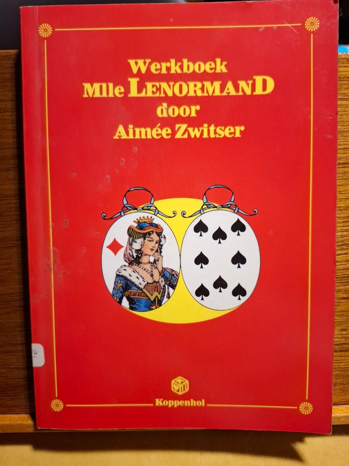 Werkboek Mlle Lenormand door Aimée Zwitser, Boeken, Gelezen, Tarot of Kaarten leggen, Ophalen of Verzenden, Instructieboek