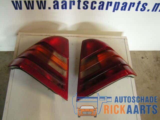 Mercedes C W 203 Linker achterlamp 2038200164, Gebruikt, -, Ophalen of Verzenden, -
