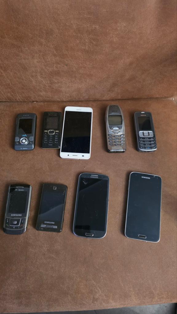 Mobiele telefoons: Nokia - Sony Ericson - Samsung - Huawei, Telecommunicatie, Ophalen of Verzenden, Zwart